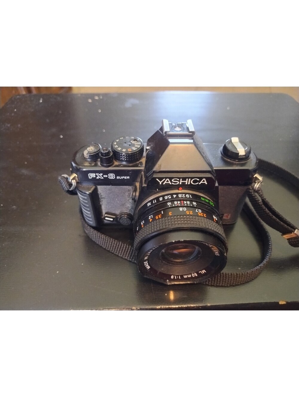 Yashica FX-3 Camera (Black) with ML Lens 50mm 1:2 FOR PARTS - Picture 3 of 4